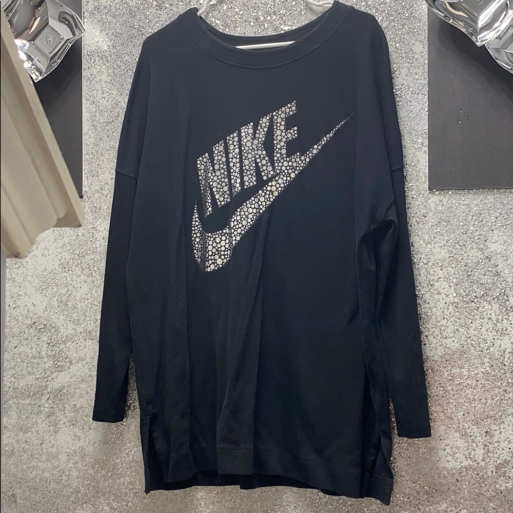 Women’s Nike long sleeve sweater size XL